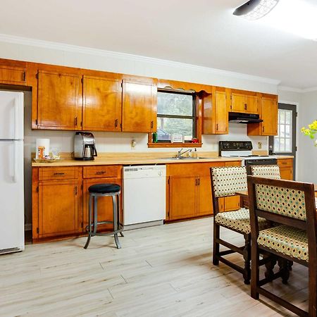 Doyline Cottage With Large Porch And Lake Access! エクステリア 写真